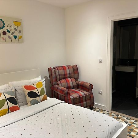Modern En-Suite Room And Self Catering In London Londres Exterior foto