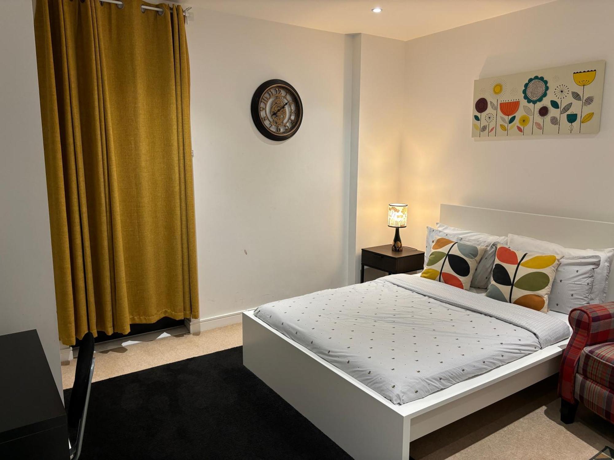 Modern En-Suite Room And Self Catering In London Londres Exterior foto