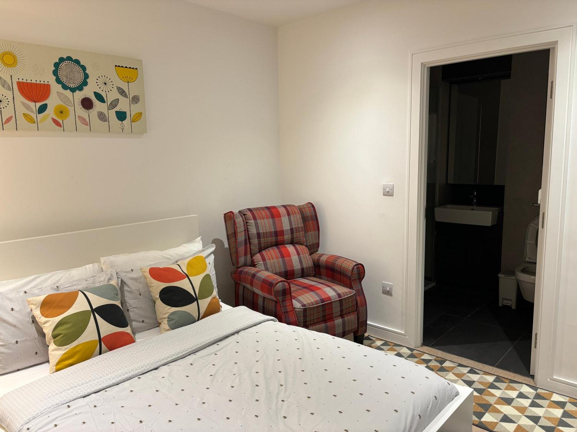 Modern En-Suite Room And Self Catering In London Londres Exterior foto